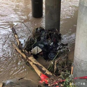 坠河车辆打捞、失联人员搜寻……陕西桥梁垮塌救援持续进行