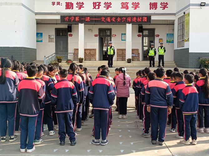 龙船竞渡 你能听懂“咚咚咚咚锵”和“咚锵、咚锵、咚锵”吗