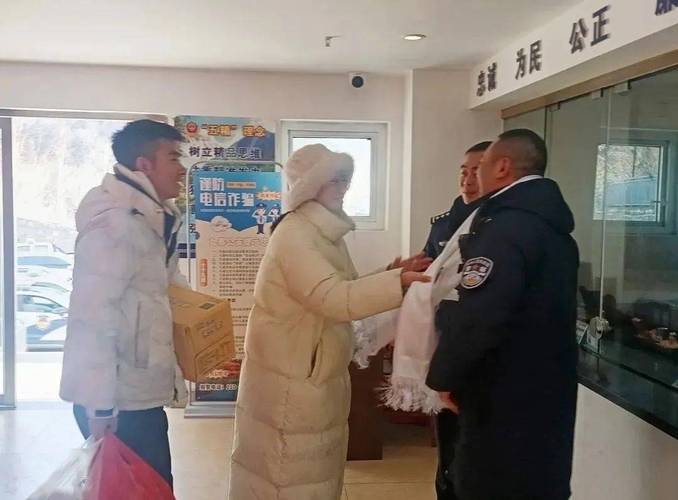 珠晖公安暖心助力,走失女孩平安归家