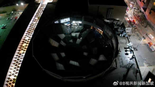 秘鲁一购物中心屋顶坍塌已致8人死 总统发声
