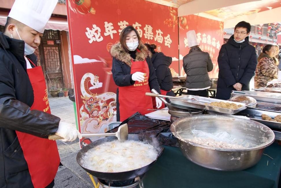 (乡村行·看振兴)山西小镇“巧”用庙会经济 助力乡村振兴