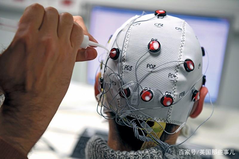 植入电极能分析人脑基因活动
