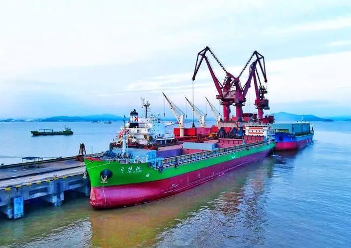 “重庆港—宁波舟山港”江海直达航线开通
